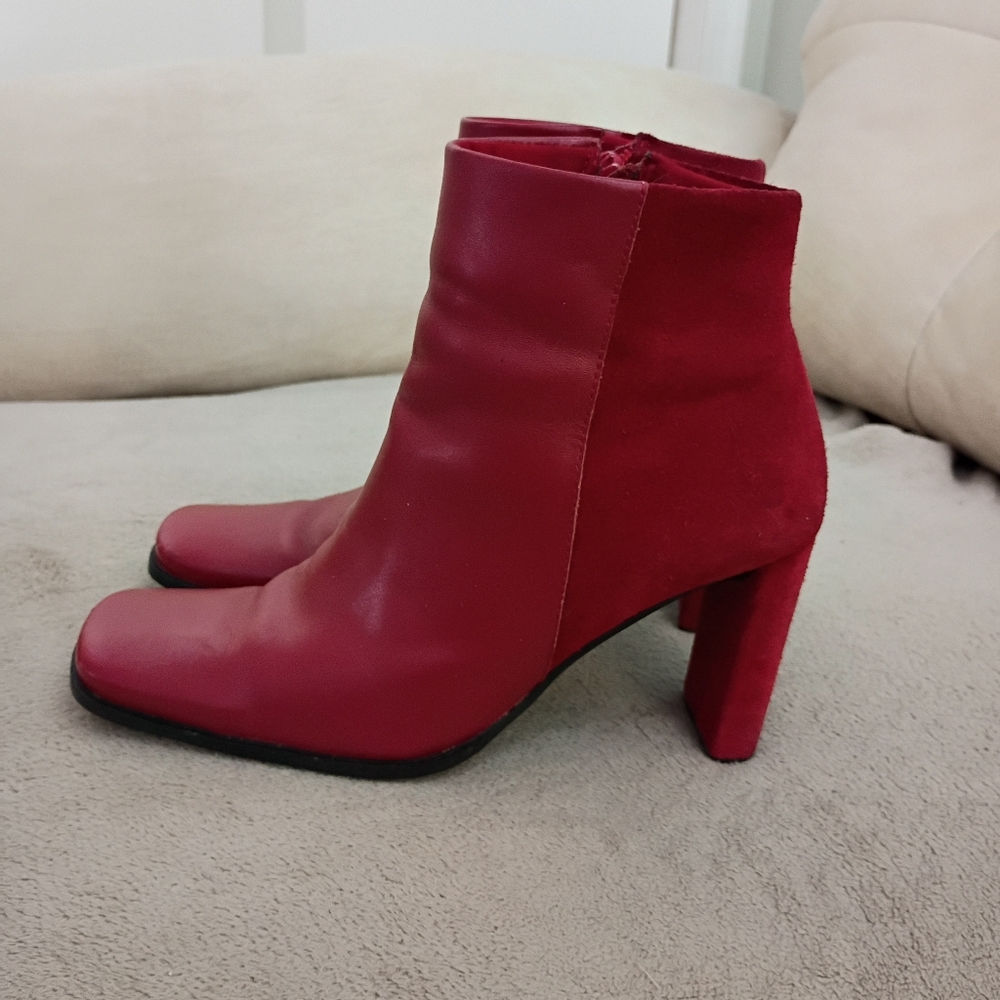 Elegant Red Women's Ankle Boots. - Picture 2 of 12